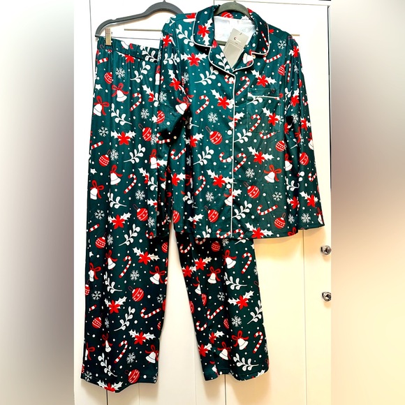 Cakula Other - Holiday Christmas Pajama Set Women’s XL Green/Red/White NEW! FIRM Price Period!